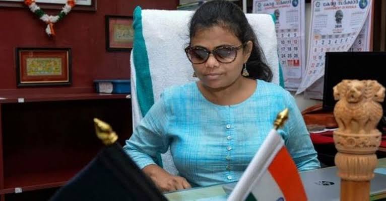  देश की पहली नेत्रहीन महिला IAS अफसर  बनीं प्रांजल पाटिल